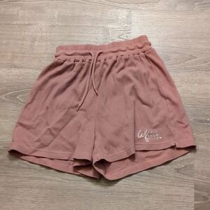 White fox mauve shorts size small